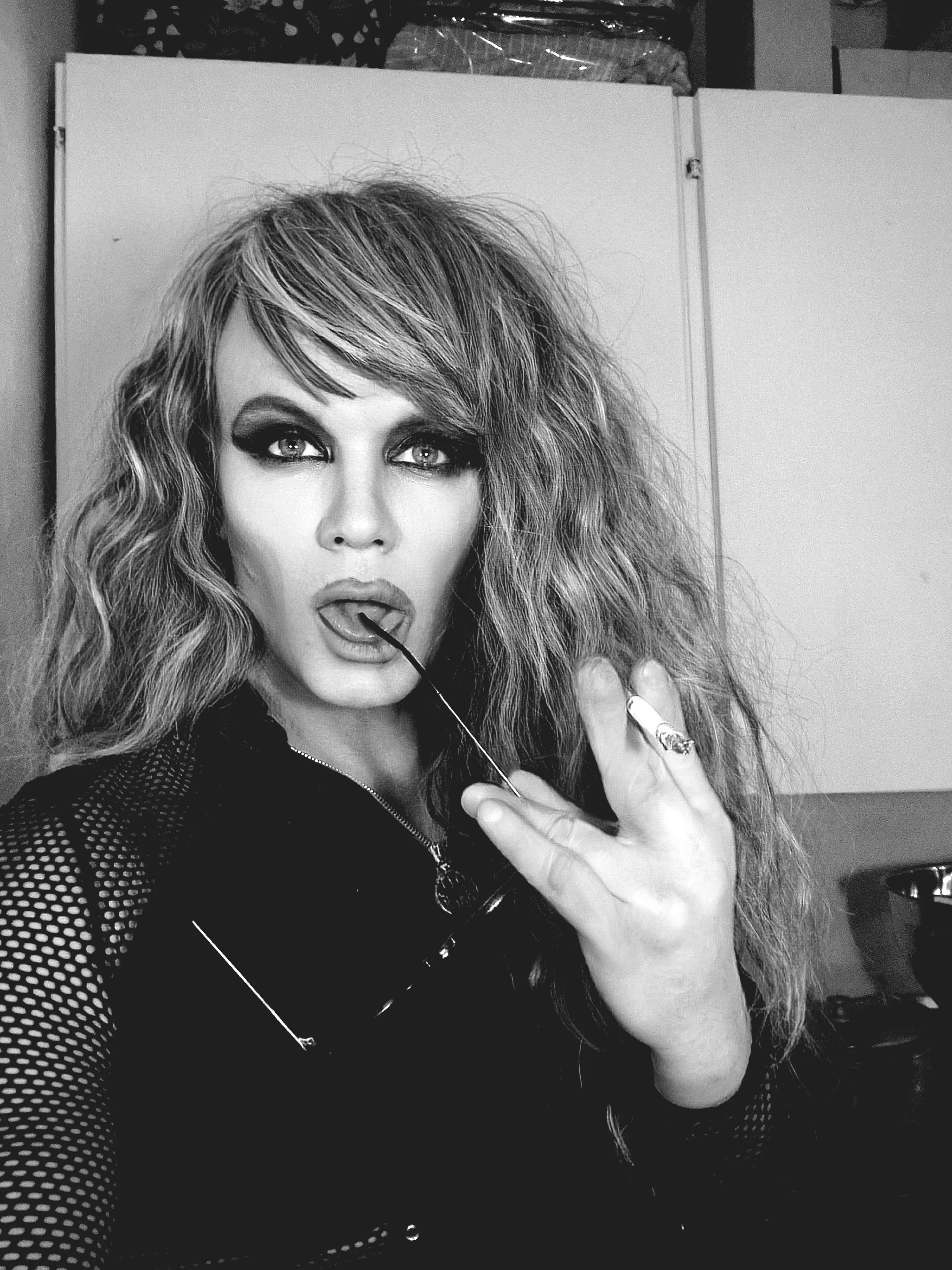 Ella - Escort Prague